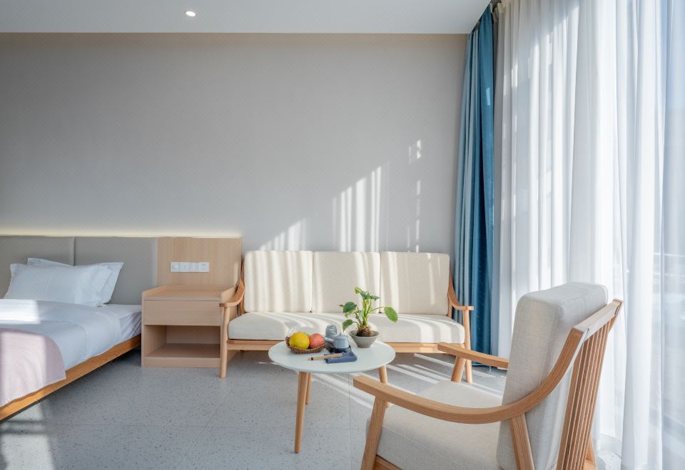 Yunli Light Luxury Twin Room
