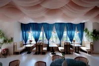 Lunar Star Retreat