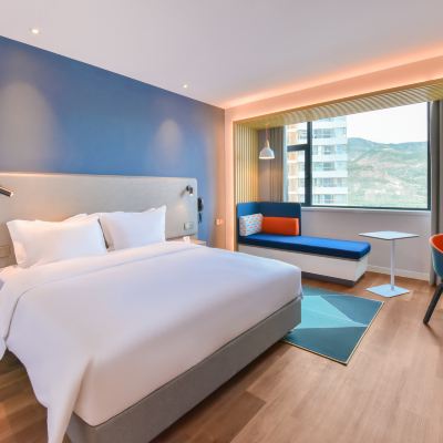 標準大床 西寧高鐵站智選假日飯店優惠