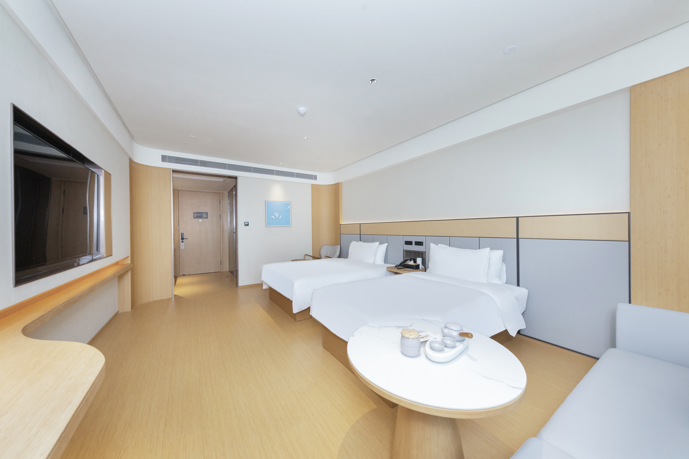 家庭房（65寸电视投屏+冰箱+智能客控+深睡床垫）