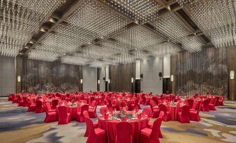 HUALUXE Kunshan Huaqiao - Housity