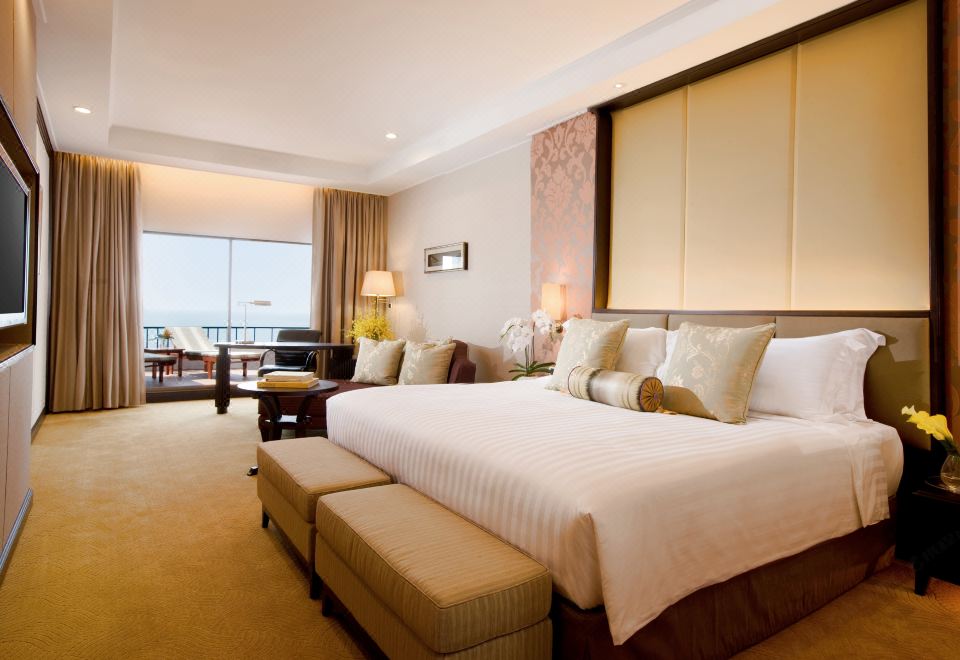 俱乐部至尊特大床房