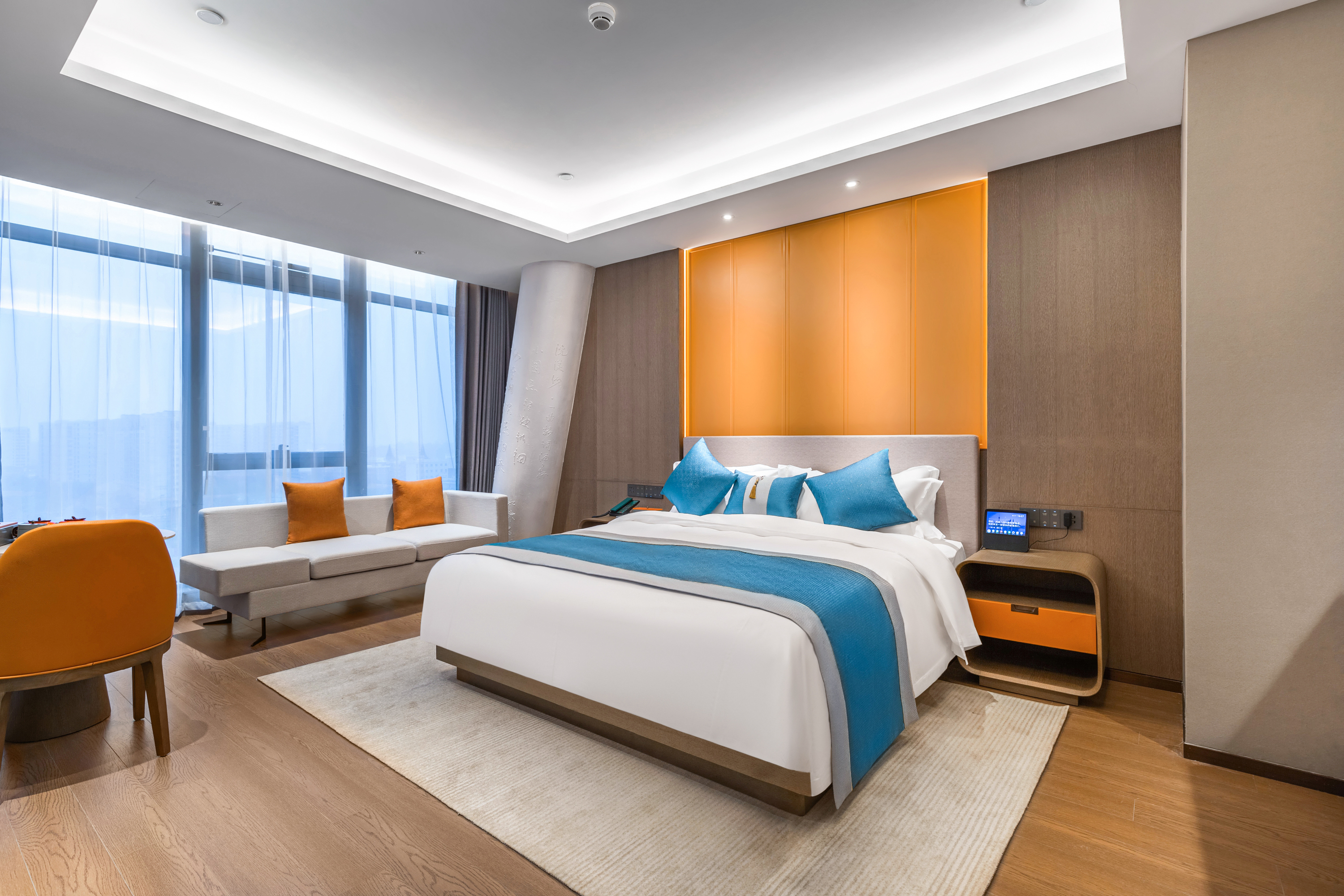 高级大床安睡房（小度客控+圆形浴缸+智能恒温马桶）