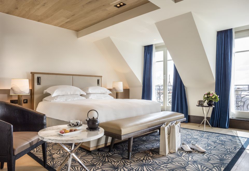 Hyatt Paris MadeleineEiffel Tower Suite