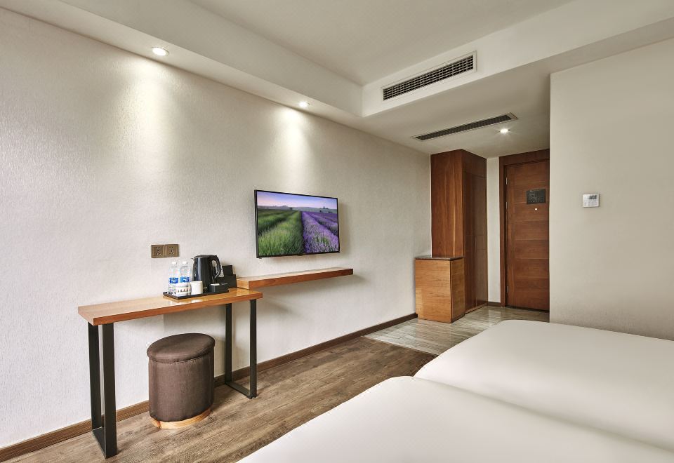 Insail Hotels Dongshankou Subway Station GuangzhouWelcome Business Twin Room