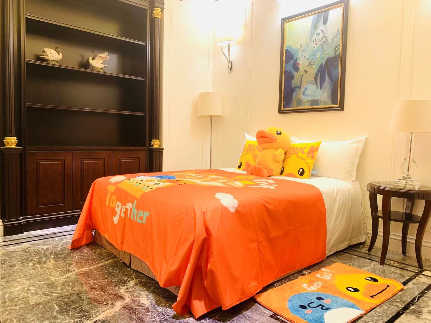 B-DUCK黄鸭亲子家庭套房（享大客厅，黄鸭玩偶陪伴）