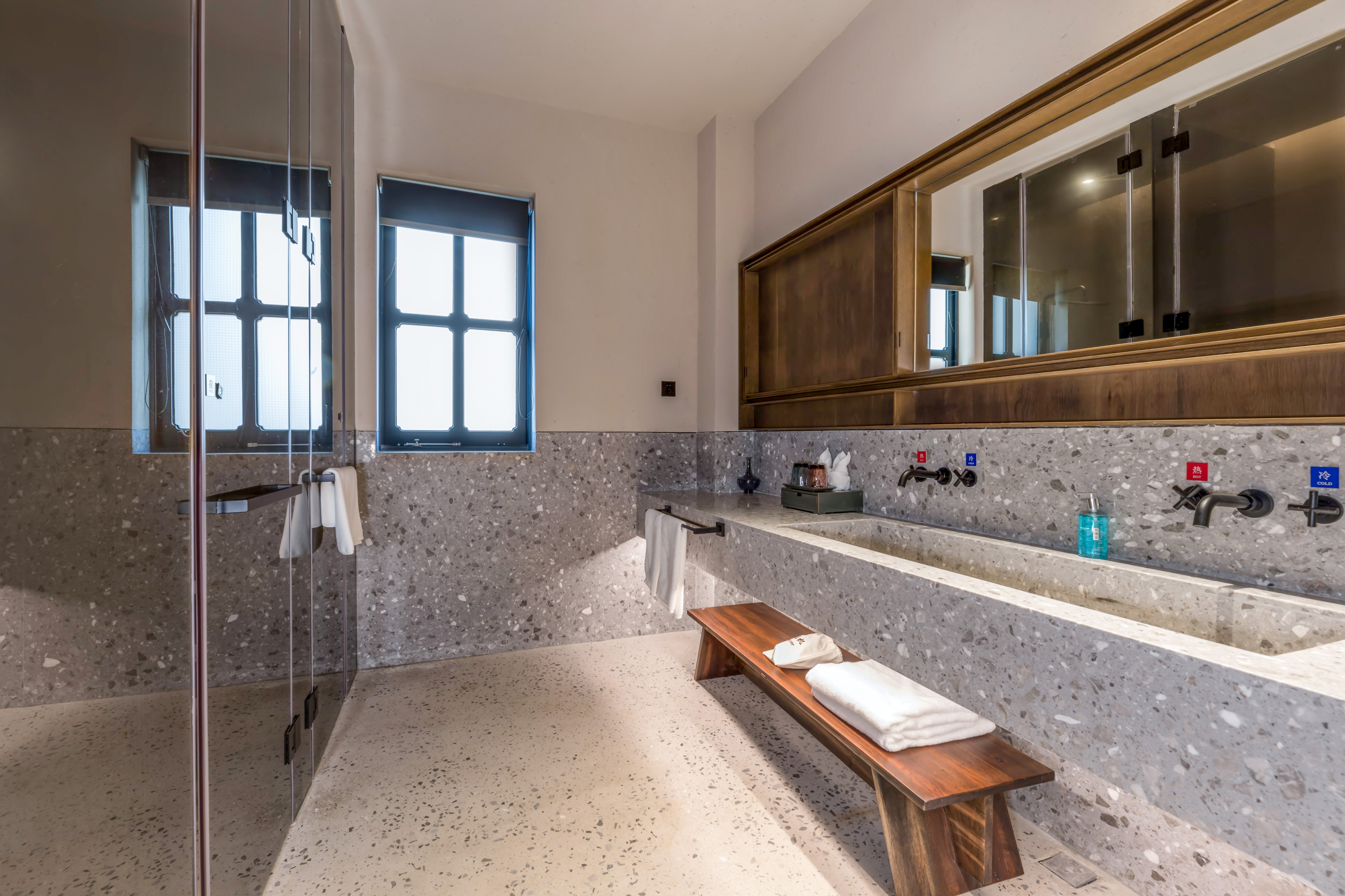 湖心·天望大床房