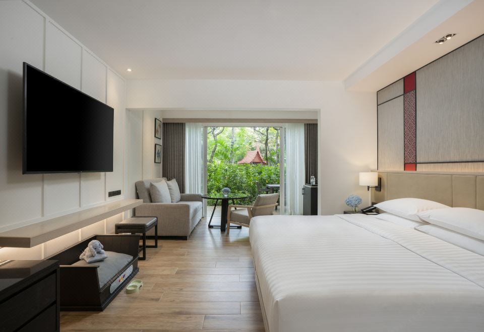 Hyatt Regency Hua HinPet Friendly Deluxe King Room