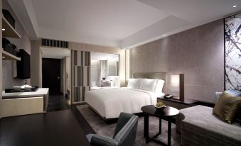 New World Makati Hotel, Manila - Housity