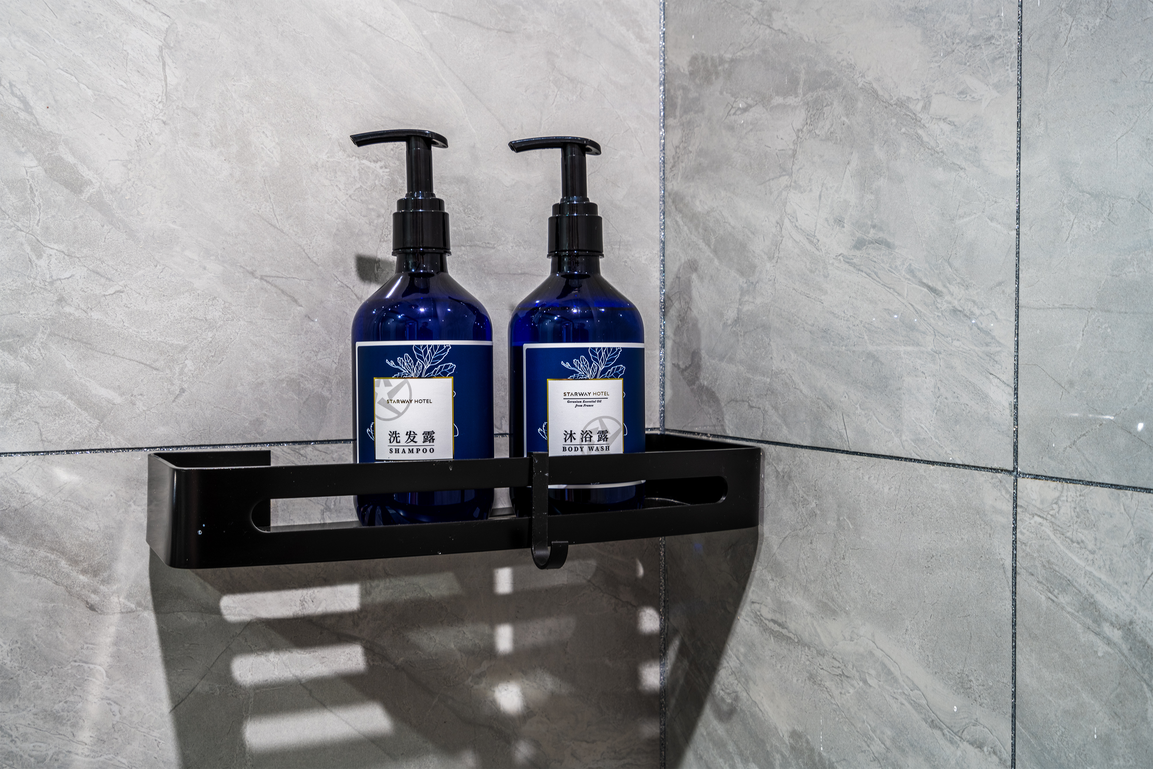 豪华影音大床房（全屋智能+4K高清投影+金可儿床垫）