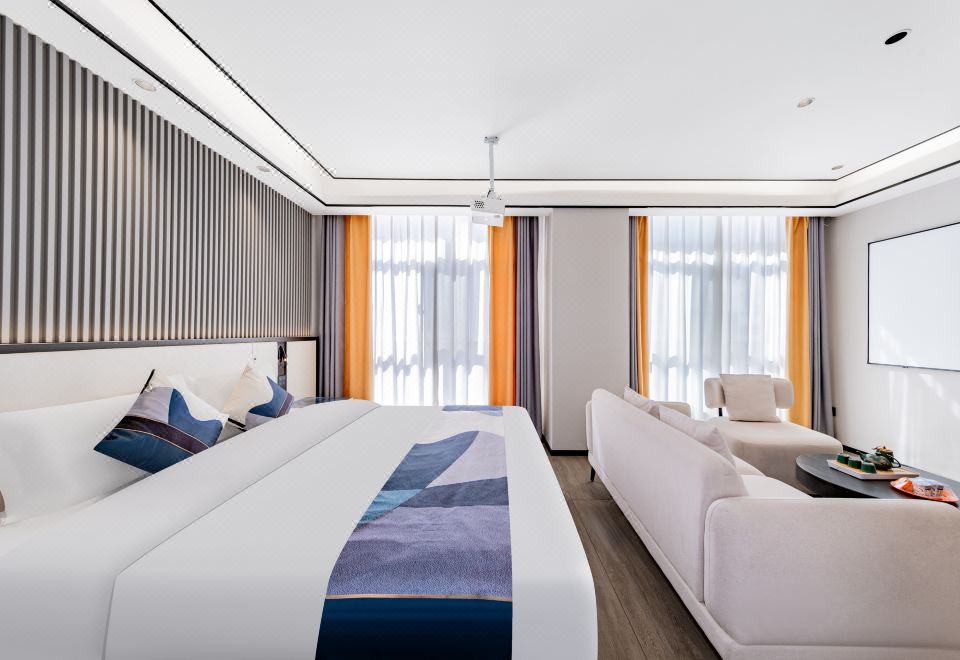 Xizi Light Luxury Hotel (Urad Qianqi Government Store)Cozy Suite