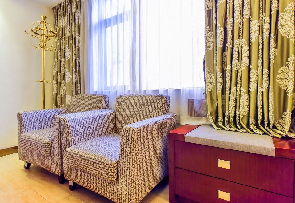 行政商务双床房「零压床垫-高定床品-小冰箱-亲肤洗浴」