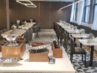 Homeinn Plus Hotel (Langxi Guogou Plaza) Hotele w: Powiat Langxi