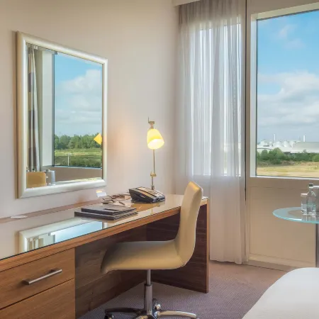 Hilton Reading