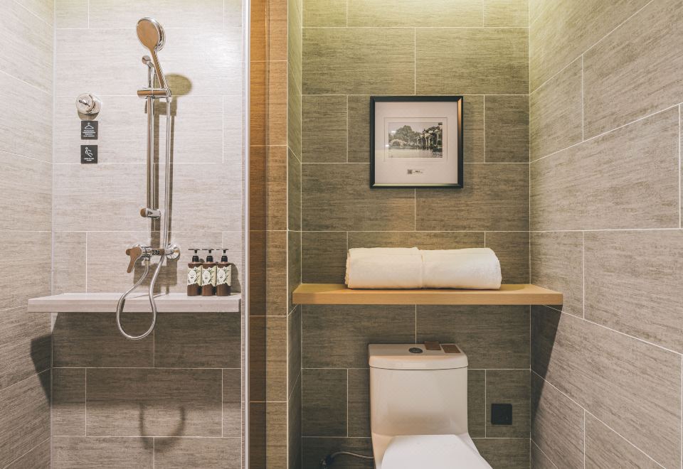 高级双床房（手机投屏）