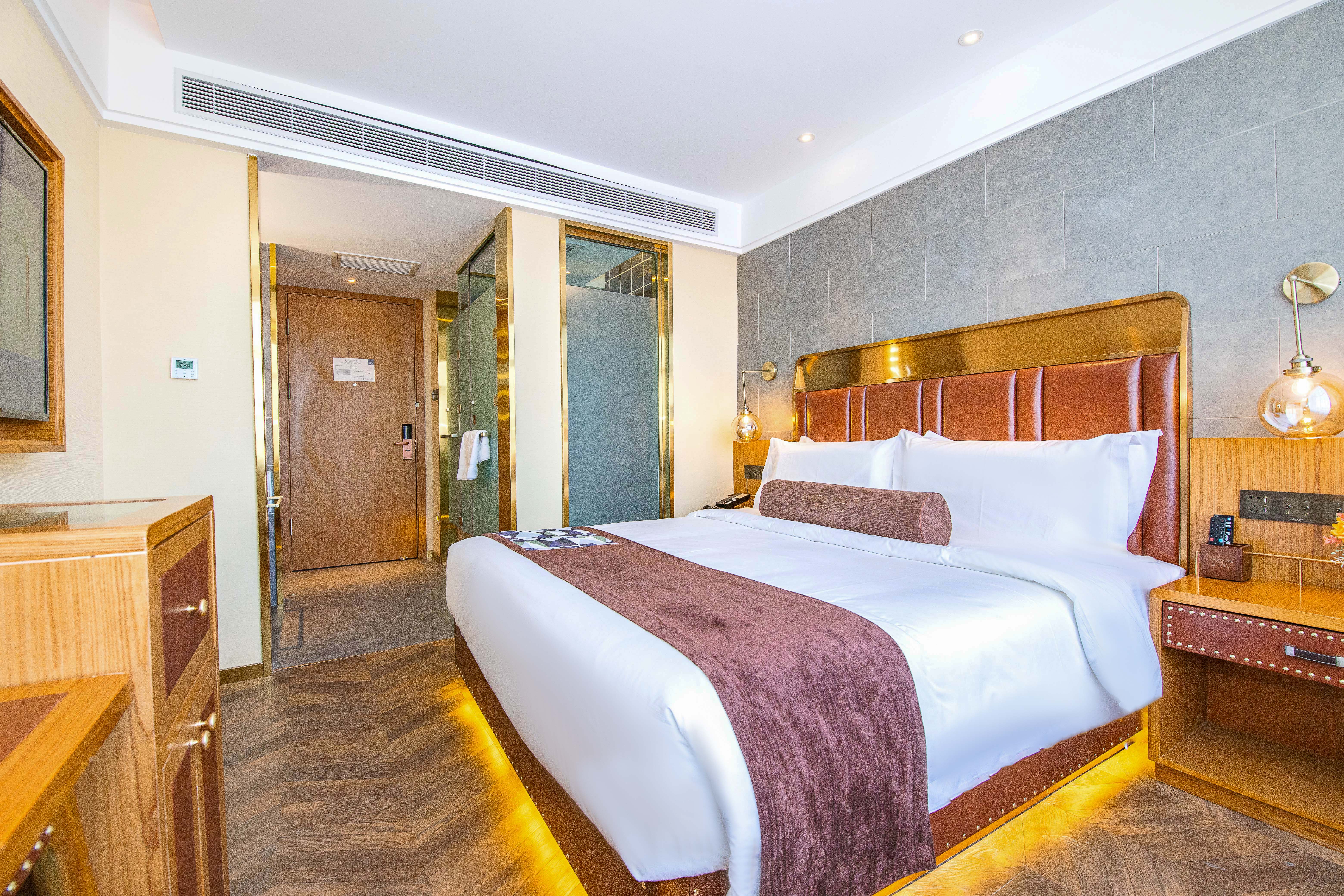 醇享大床房+投屏电视+深睡床垫