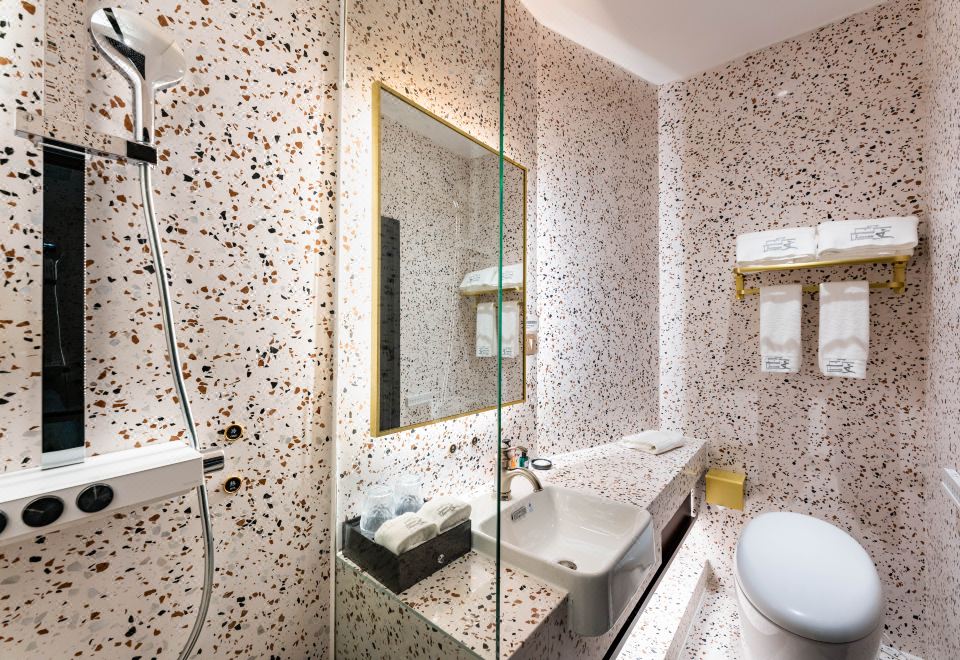 嫣然·重溫大床房