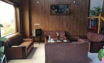 Hotel Metropolitan - Housity