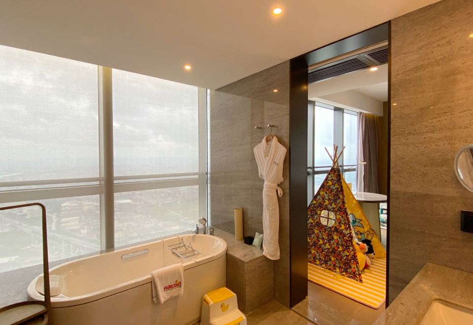 小黄鸭行政亲子大床房