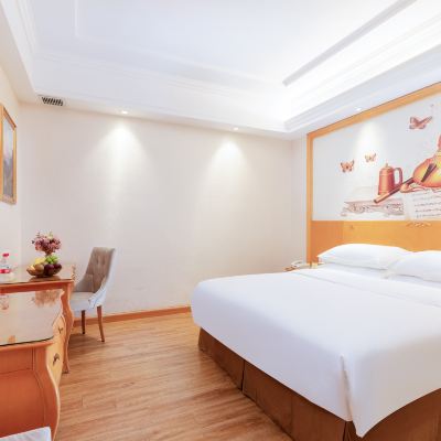 高級大床房 維也納飯店（廣州北京路步行街大佛寺店）優惠