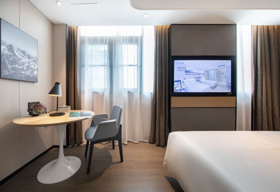 高級大床房—人氣熱搜