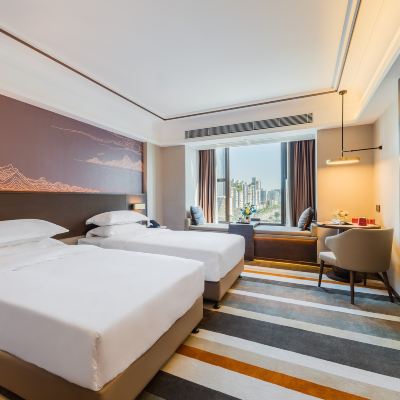 豪華雙床房 美球假日飯店（珠海拱北口岸店）優惠