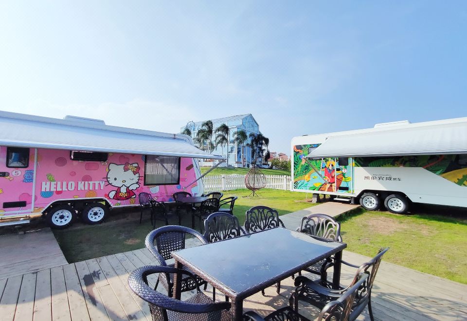 三床户外主题房车