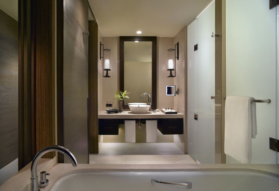 Hyatt Regency Hua HinKing Room With Club Access And Terrace