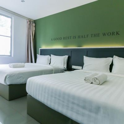 高級家庭房 有窗 格達格莫寧99酒店優惠