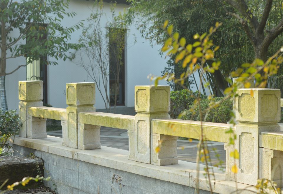 园景五居庭院房