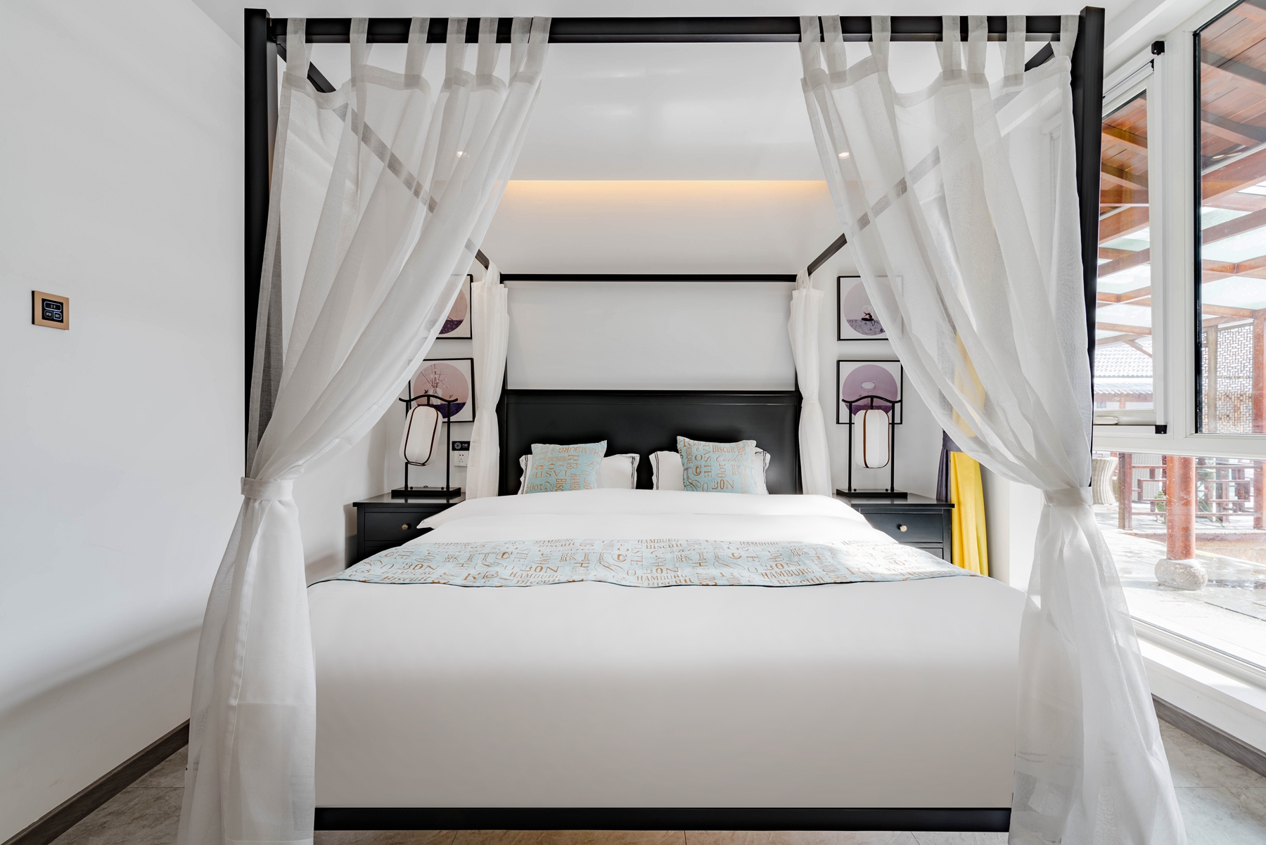 静居大床房（全景落地+园林景观+轻纱帷幔）