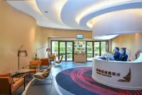 Come Boating Hotel