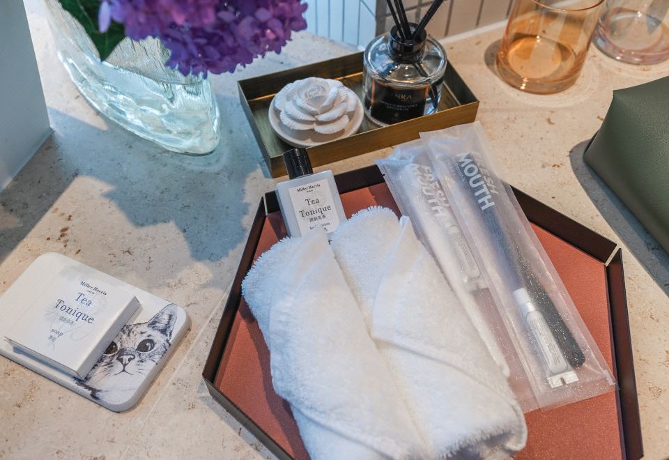 花园阳台大床房