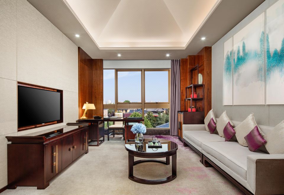 芙蓉湖景套房（配有戴森吹风机）