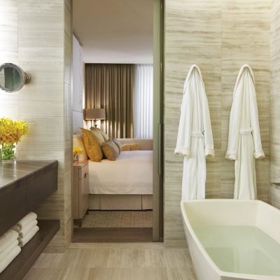 Premier One Bedroom Suite Four Seasons Hotel Toronto at Yorkville Promo Code