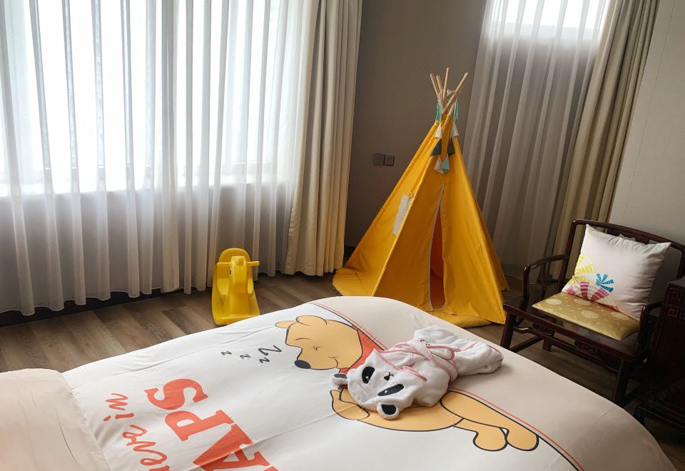 维尼熊亲子双床房