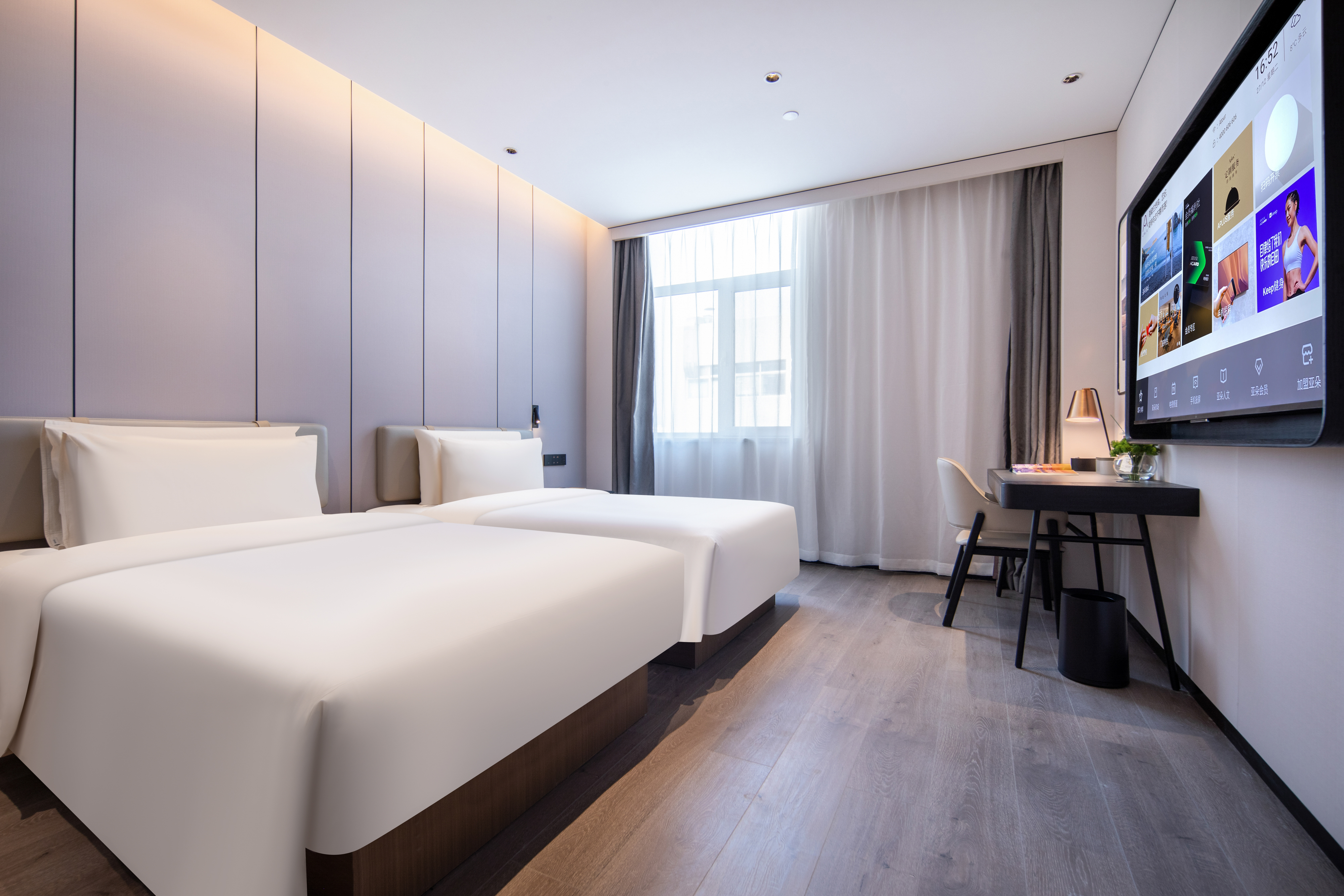 行政双床房（55寸投屏电视+迷你冰箱）