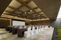 Dongjiang Lake Zixi Rusi Cultural Hotel