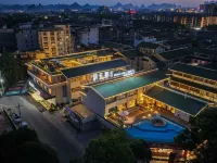 Ting Ran Yun Ju Hotel (Guilin Xiangshan Scenic Area & Two Rivers and Four Lakes Branch) Hotel a 