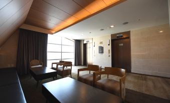 Hotel Laonzena - Housity