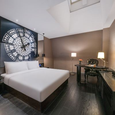 標準大床房（無窗） 桔子水晶天津津灣廣場飯店優惠