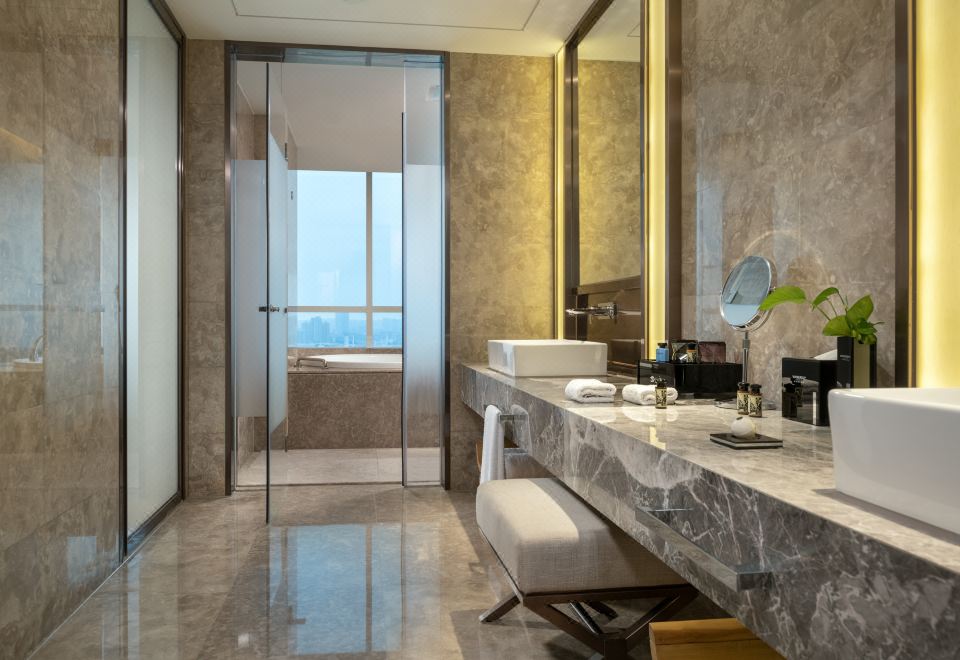 流光城景?豪华大床房|景观圆形浴缸|双洗漱台