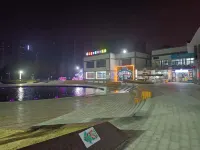 Youke Movie Homestay (Xinxiang High-Speed Railway East Station)