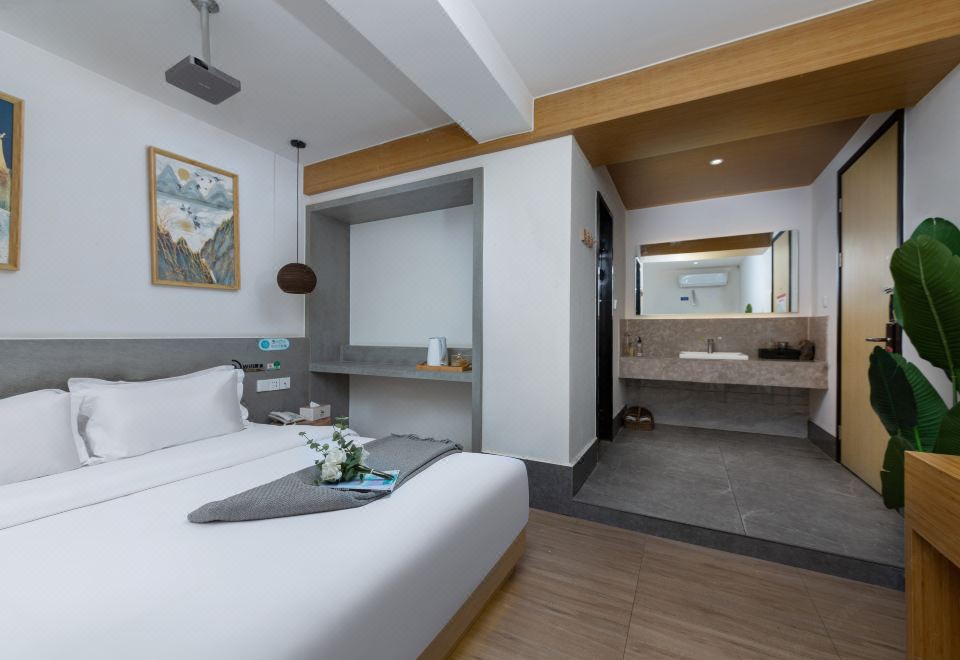 Guestroom (Double Bed) (Air Conditioner) (Special Promotion)