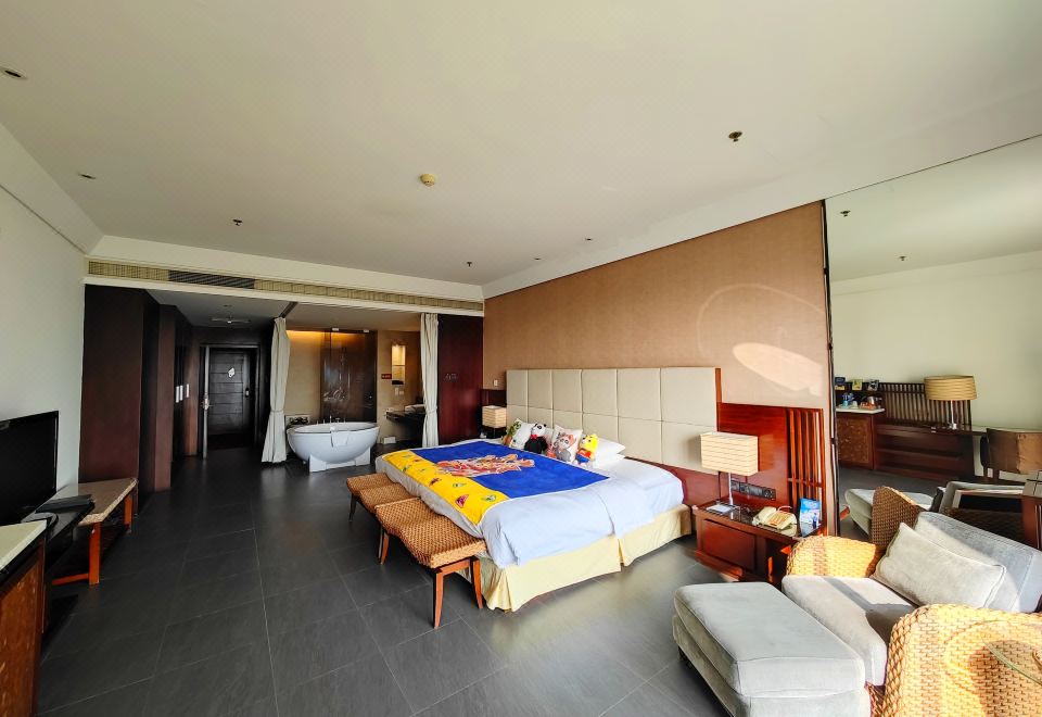 小熊尼奥AR魔法屋（圆形浴缸+扭扭车+滑梯）