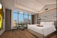 モーシャン・チンヤホテル（阜陽潁州里二里井夜市東方恒隆モール）