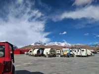 Fanjing Camp RV Guesthouse · Mount Kailash Base Camp Hotels in 
