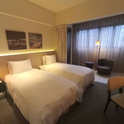 市景陽台雙床房 台北豪景大飯店-新館優惠
