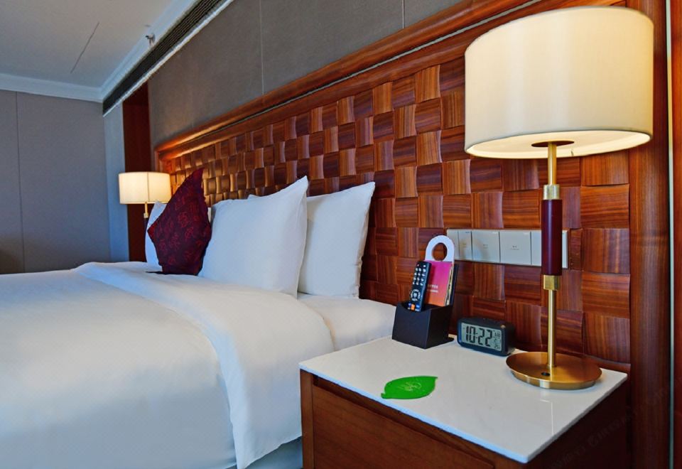 皇冠行政豪華間