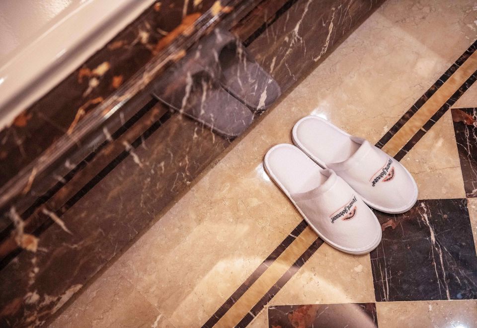 Howard Johnson Agile Plaza ChengduDeluxe 2-bed Room